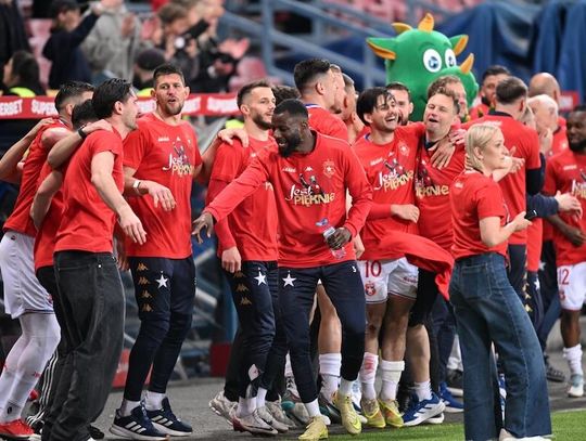 1. liga piłkarska - po czterech lata Wisła Kraków wróciła do ekstraklasy