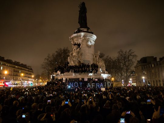 100 tys. ludzi na ulicach Francji po zamachu na "Charlie Hebdo"  (ZOBACZ ZDJĘCIA)