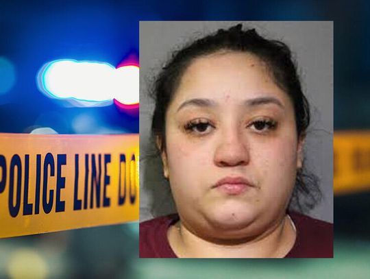 Kobieta oskarżona o postrzelenie trzech mężczyzn przed barem na Irving Park Road