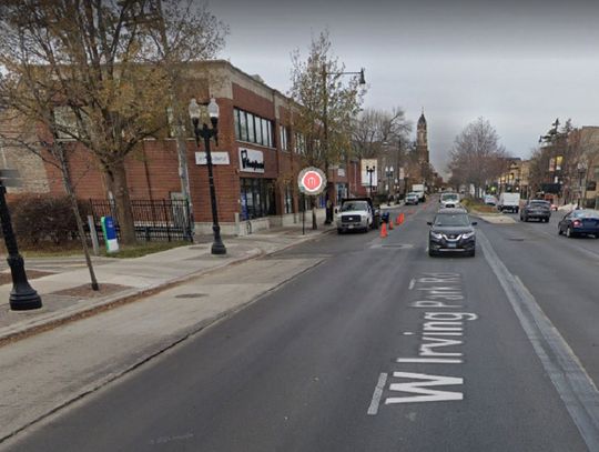 75-latek zginął podczas przechodzenia przez Irving Park Road