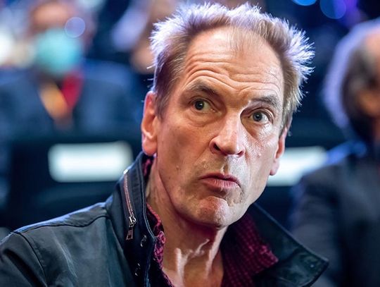 Aktor Julian Sands zaginął w górach w Kalifornii