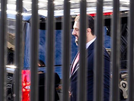 Al-Szara odwiedził Biały Dom jako pierwszy przywódca Syrii, uzyskał zawieszenie sankcji