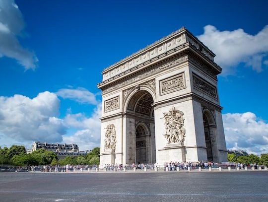Łuk Triumfalny w Paryżu (Arc de Triomphe)