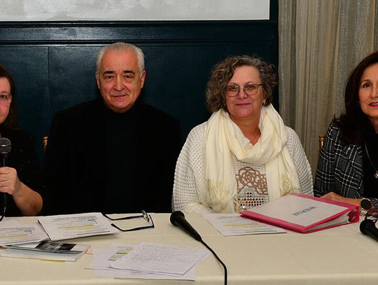 Ballady gitarowe i poetyckie refleksje – biesiada artystyczna z Arką