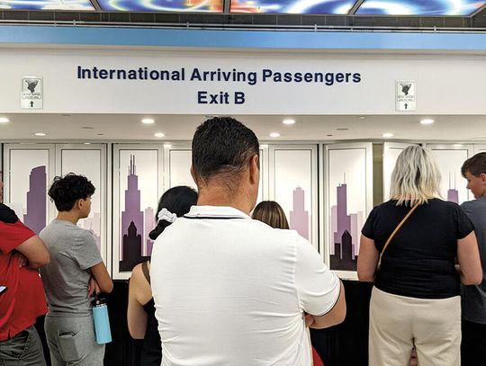 Biali, nielegalni, nietykalni