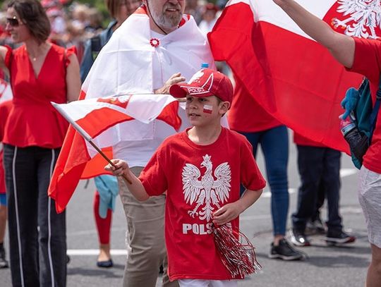 Biało-czerwony tłum zalał Chicago w dniu Parady Konstytucji 3 Maja