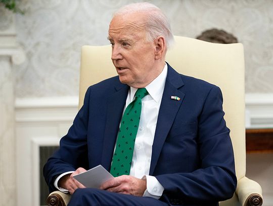 Biden: Kongres musi przeciwstawić się Putinowi - "on jest zbirem"