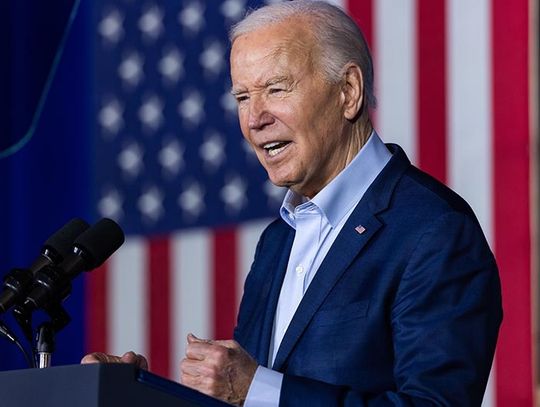 Biden poparł nowy projekt pakietu dla Ukrainy, apeluje do Kongresu o szybkie procedowanie