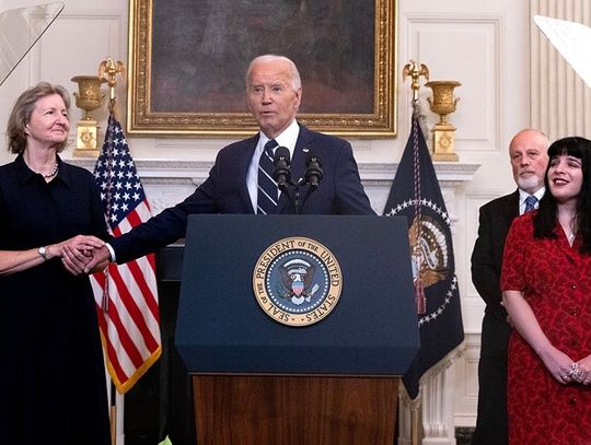 Biden: wymiana więźniów politycznych położy kres ich cierpieniu (WIDEO)