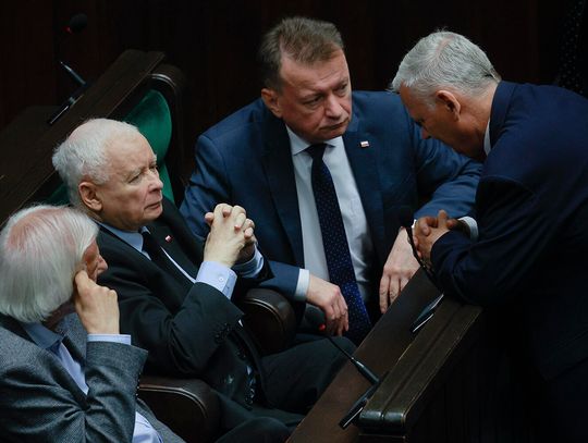 Błaszczak zaprasza na środę kluby i koła na spotkanie w sprawie utworzenia rządu technicznego