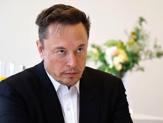 Bloomberg: Musk krytykuje pomoc USA dla Ukrainy i mówi, że Putin nie może przegrać