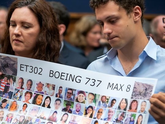 Boeing przyzna się do zarzutów o oszustwo związane z dwoma katastrofami samolotów 737 Max