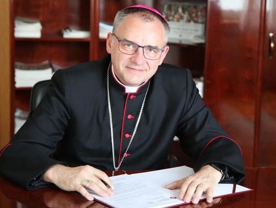 Bp Chrząszcz do Polonii i Polaków za granicą: bogactwem Polonii jest zdolność do budowania mostów
