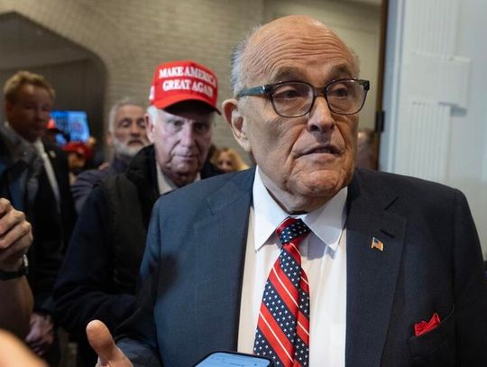 Były burmistrz Nowego Jorku Rudy Giuliani ranny w wypadku samochodowym