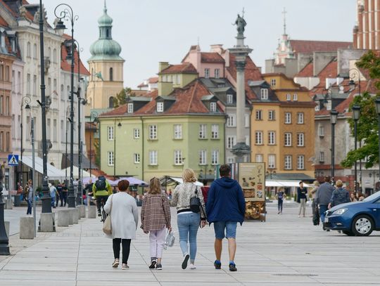 CBOS: 54 proc. Polaków uważa, że zwykli ludzie mają realny wpływ na sprawy kraju