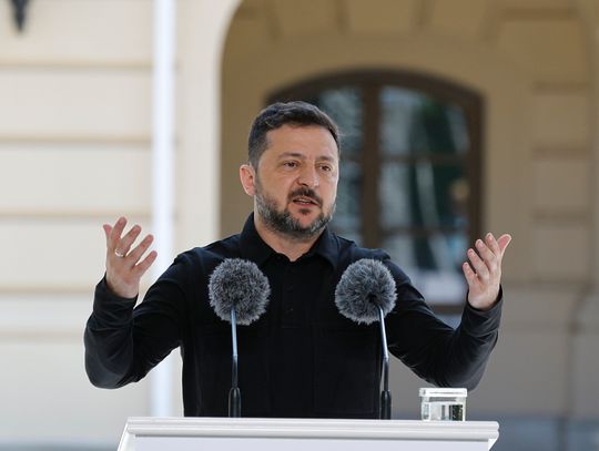 CBOS: 59 proc. Polaków popiera odebranie Zełenskiemu Orderu Orła Białego