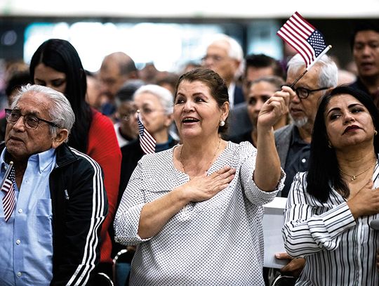 Cennik podwyższonych opłat imigracyjnych zablokowany