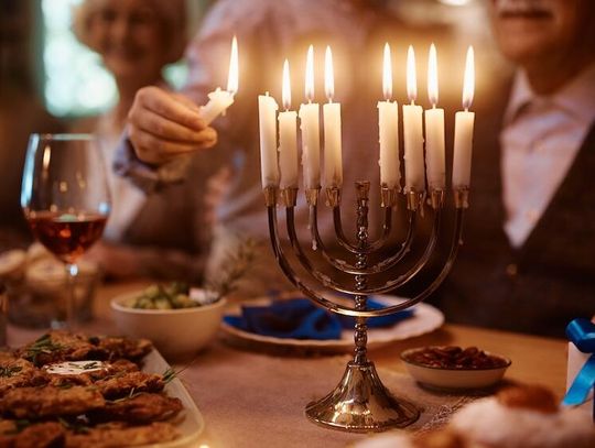 Chanuka – święto świateł Chanuka – święto świateł