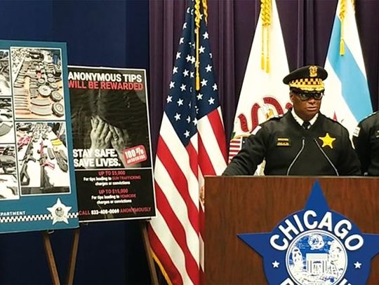 Chicagowska policja przejęła blisko 300 sztuk broni w 13 dni (WIDEO)