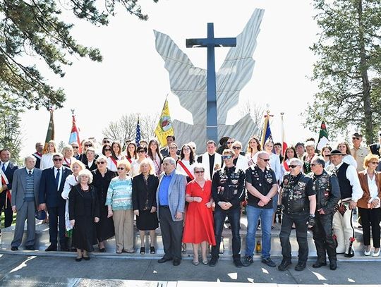 Chicagowska Polonia oddała hołd ofiarom zbrodni katyńskiej i katastrofy smoleńskiej