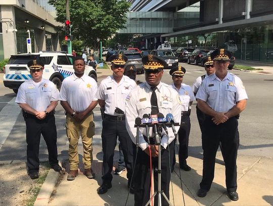 Chicagowski policjant postrzelony na południu miasta