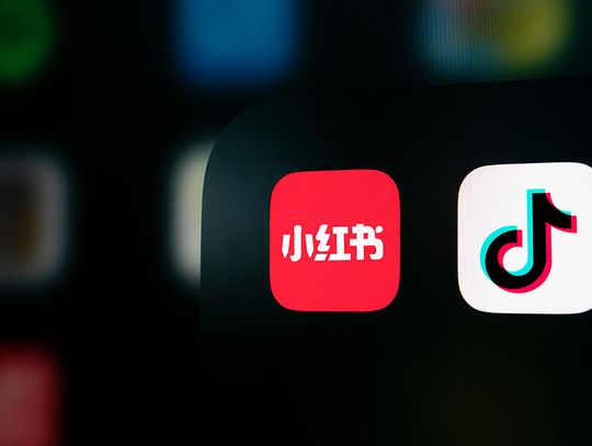 Chińska aplikacja RedNote zyskała w tym tygodniu miliony tzw. uchodźców z TikToka