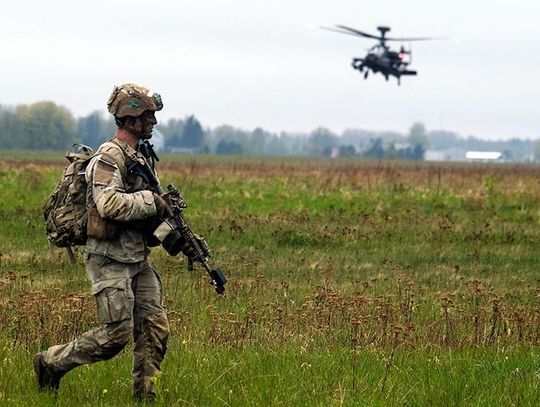 Chiny. 12 amerykańskich firm zbrojeniowych objętych sankcjami