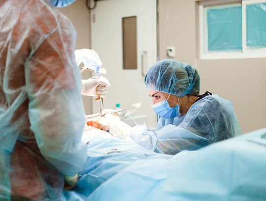 Chirurgia plastyczna piersi w Gdańsku — powiększanie, podniesienie i zmniejszenie biustu