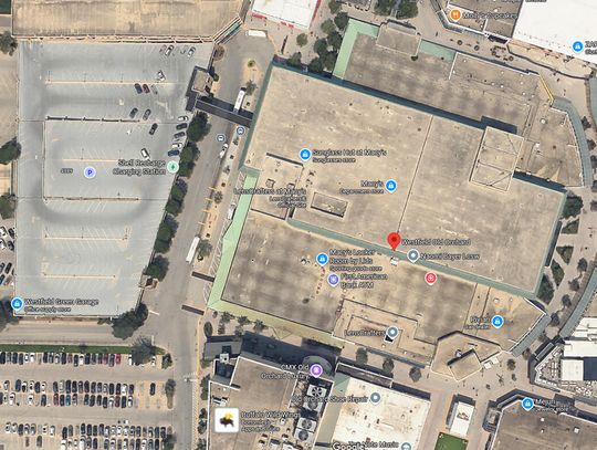 Chwile grozy w Old Orchard Mall  w Skokie,  policyjna akcja po zgłoszeniu o broni