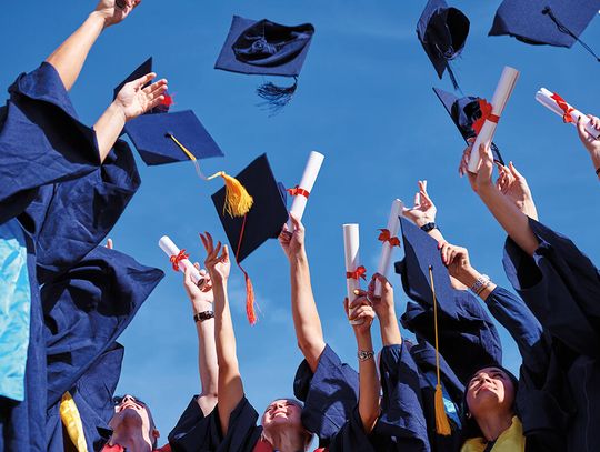 Co dalej po graduacji? Psychologiczne wyzwania młodych dorosłych