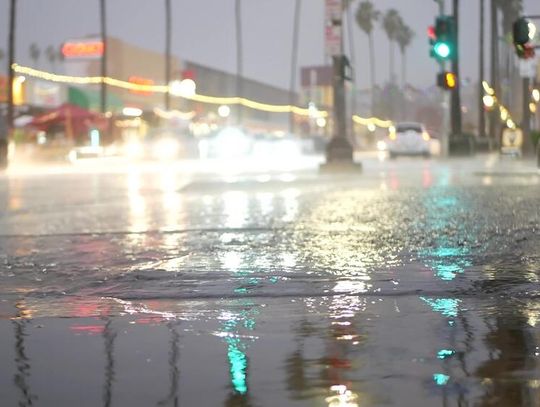 Co najmniej dwie osoby zginęły w wyniku burzy w Kalifornii