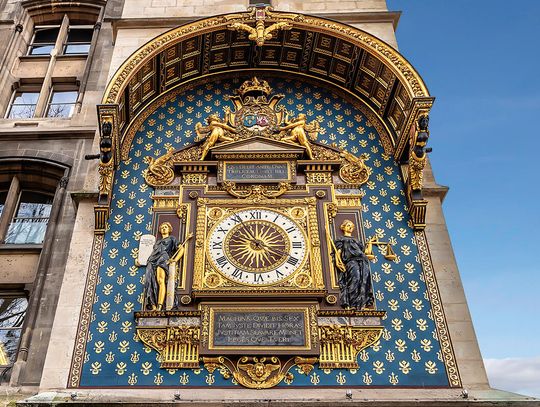 Czas spakowany do skrzyni