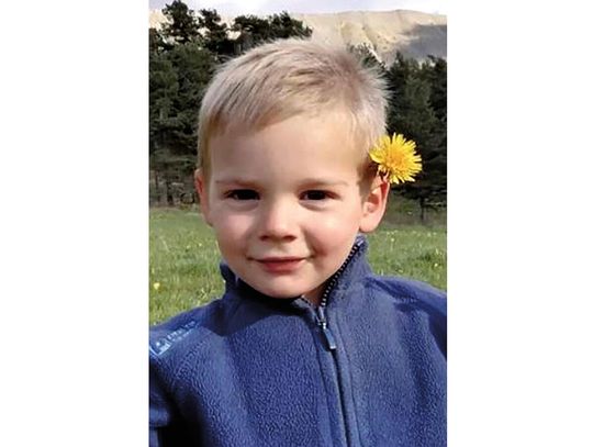 Czaszka w zgliszczach