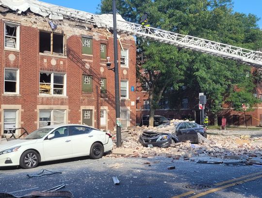 Częściowo zawalił się budynek na zachodzie Chicago, są ranni (WIDEO)