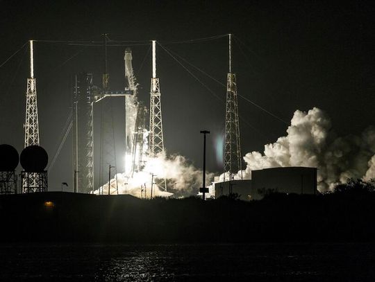 Czworo astronautów przybyło na Międzynarodową Stację Kosmiczną Czworo astronautów przybyło na Międzynarodową Stację Kosmiczną