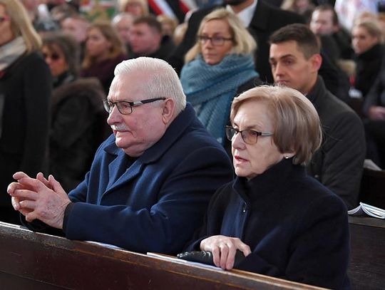 Danuta Wałęsa ze statusem działaczki opozycji demokratycznej