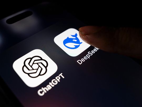 Departament Handlu sprawdza, czy DeepSeek korzysta z amerykańskich chipów objętych sankcjami