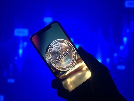 Dochody Trumpa z kryptowalut, pól golfowych i opłat licencyjnych przekroczyły 600 mln dolarów