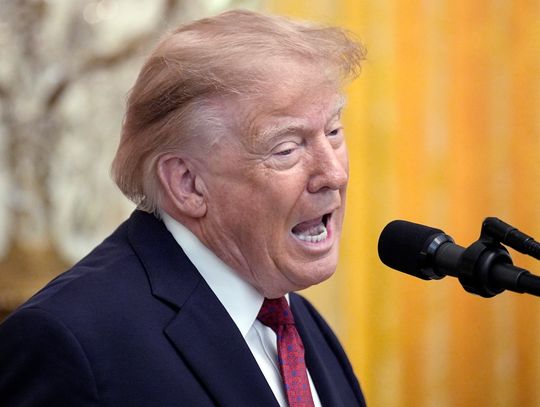 Donald Trump ogłosił, że podpisał z szefami firm "konstytucję" dotyczącą AI