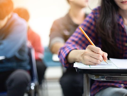 Dwa okręgi szkolne na przedmieściach na liście najlepszych w kraju