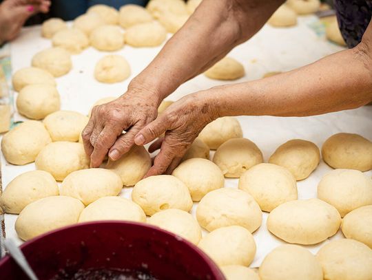 Ekspert: tłusty czwartek był dawniej częścią tygodniowego szaleństwa