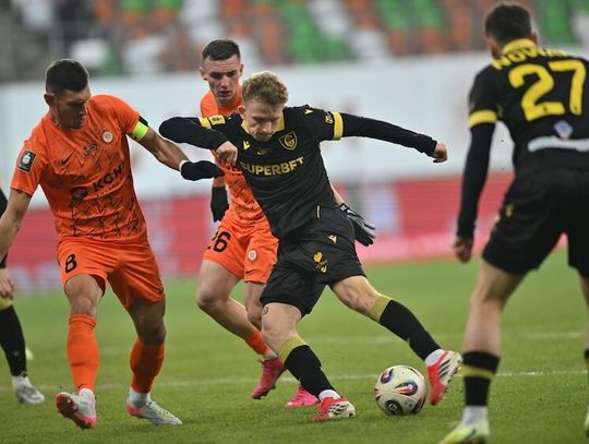 Ekstraklasa - kłopoty z tegoroczną inauguracją, w piątek grano tylko w Lubinie