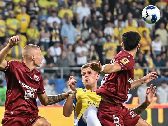 Ekstraklasa - mistrz lepszy od debiutanta, Jagiellonia na czele