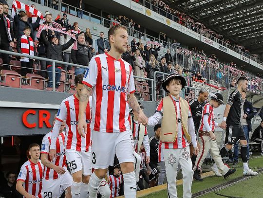 Ekstraklasa piłkarska - Górnik lepszy w derbach Śląska, pogrom Radomiaka w Krakowie