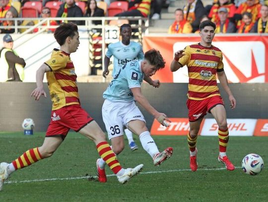 Ekstraklasa piłkarska - Jagiellonia nadal w kryzysie, przełamanie Wisły