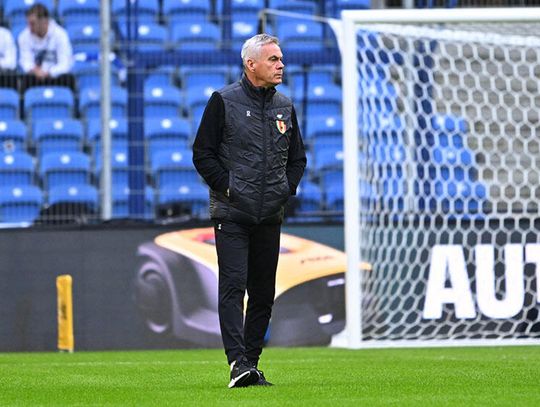 Ekstraklasa piłkarska - karuzela z trenerami kręci się w szalonym tempie