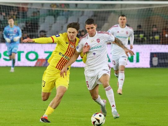 Ekstraklasa piłkarska - remis Rakowa, wielka szansa Lecha