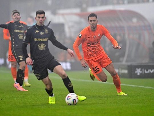 Ekstraklasa piłkarska - remisy bez goli Lecha i Jagiellonii, popis Rakowa (podsumowanie) Ekstraklasa piłkarska - remisy bez goli Lecha i Jagiellonii, popis Rakowa (podsumowanie)