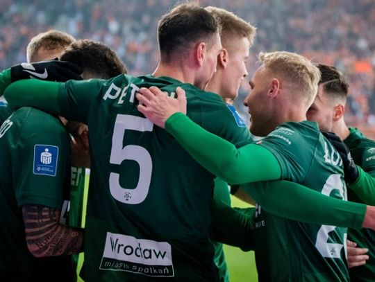 Ekstraklasa piłkarska - Śląsk wygrał w Lubinie i pozostanie liderem do lutego