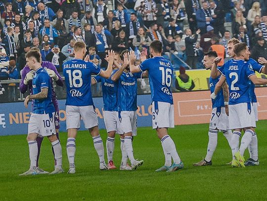 Ekstraklasa piłkarska - wygrana lidera, kanonada w Krakowie